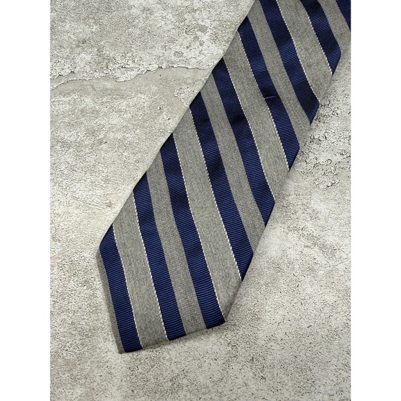 Tommy Hilfiger Other - Tommy Hilfiger Silk Tie Mens One Size Blue Striped Made In China Necktie